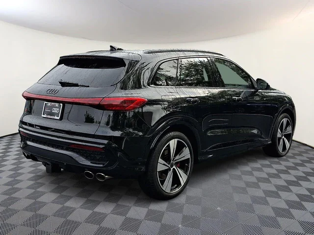 Nuevos AUDI SQ5 à Estados chez autogozo