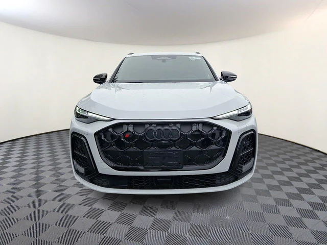 Nuevos AUDI SQ5 à Estados chez autogozo