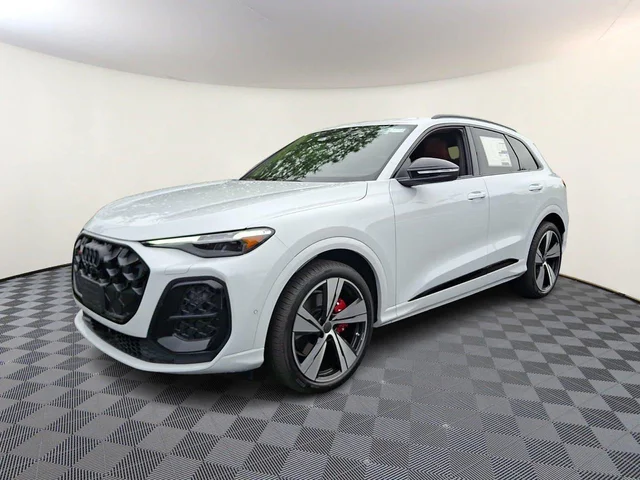 Nuevos AUDI SQ5 à Estados chez autogozo