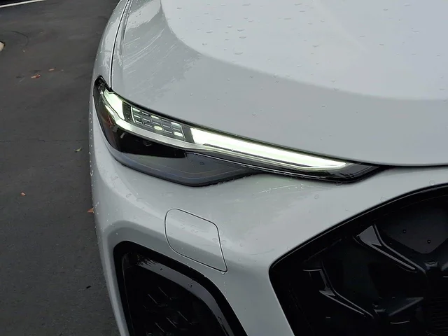 Nuevos AUDI SQ5 à Estados chez autogozo