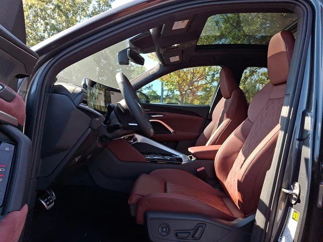 Nuevos AUDI SQ5 à Estados chez autogozo
