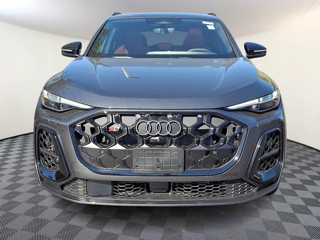 Nuevos AUDI SQ5 à Estados chez autogozo