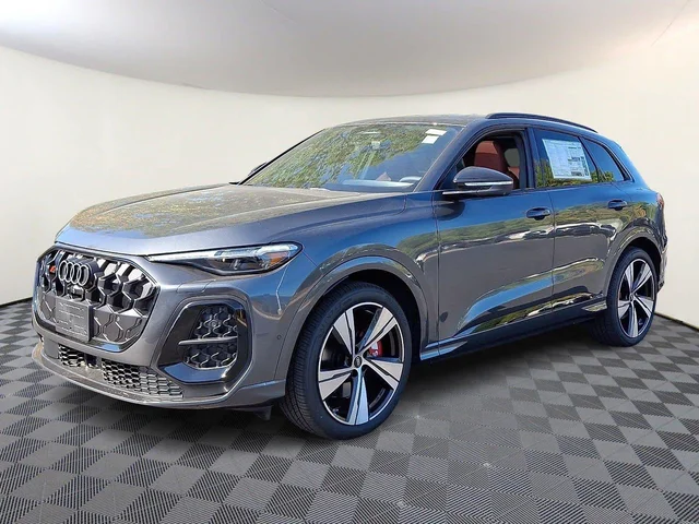 Nuevos AUDI SQ5 à Estados chez autogozo