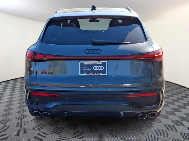 Nuevos AUDI SQ5 à Estados chez autogozo