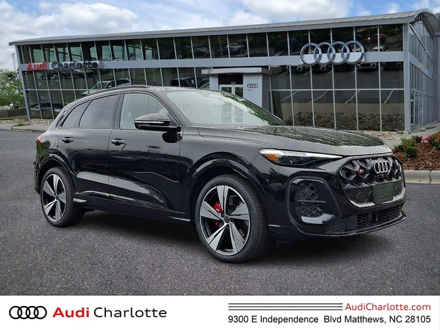 Nuevos AUDI SQ5 à Estados chez autogozo