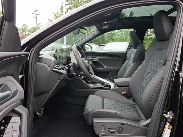 Nuevos AUDI SQ5 à Estados chez autogozo