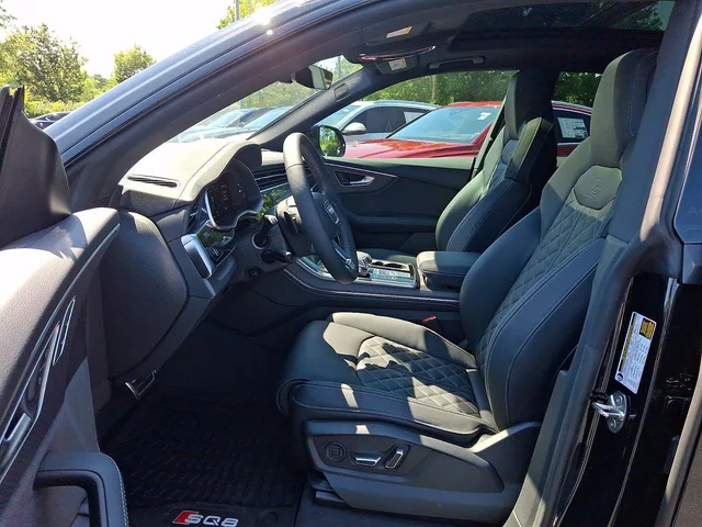 Nuevos AUDI SQ8 à Estados chez autogozo