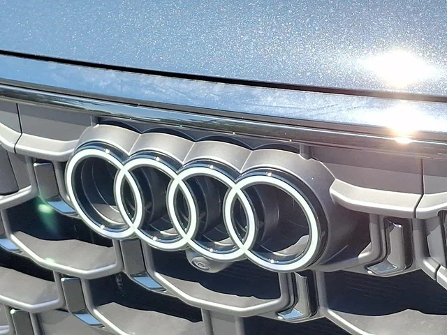 Nuevos AUDI SQ8 à Estados chez autogozo