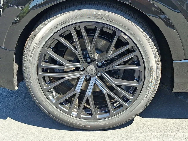 Nuevos AUDI SQ8 à Estados chez autogozo