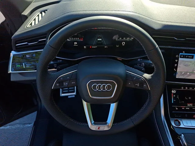 Nuevos AUDI SQ8 à Estados chez autogozo