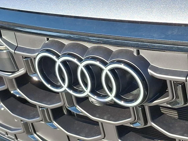 Nuevos AUDI SQ8 à Estados chez autogozo
