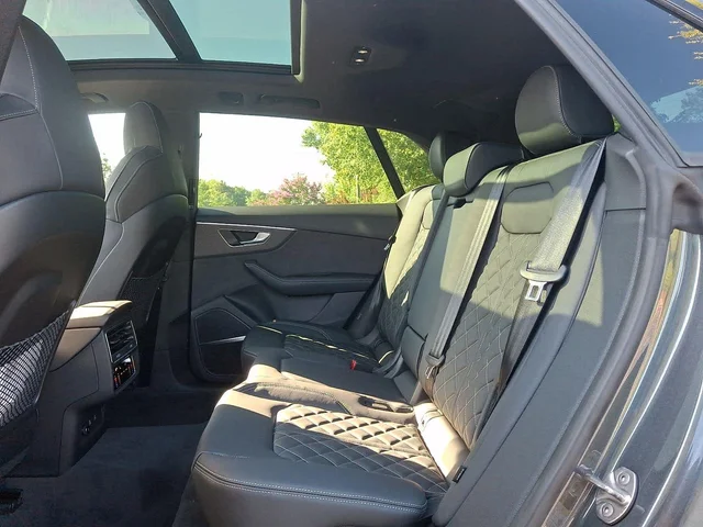 Nuevos AUDI SQ8 à Estados chez autogozo
