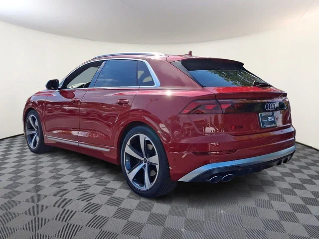 Nuevos AUDI SQ8 à Estados chez autogozo