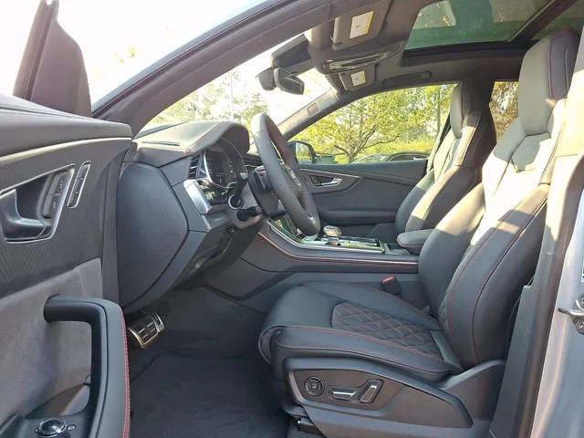 Nuevos AUDI SQ8 à Estados chez autogozo