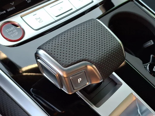 Nuevos AUDI SQ8 à Estados chez autogozo