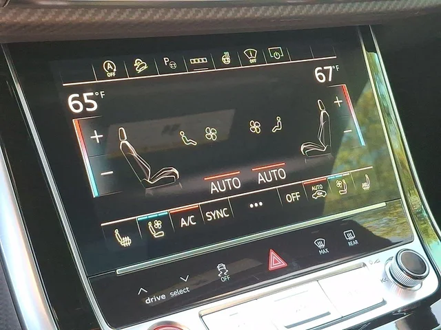 Nuevos AUDI SQ8 à Estados chez autogozo