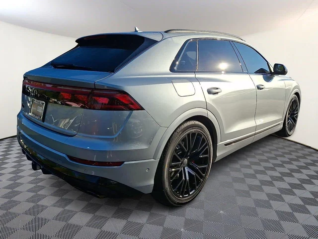 Nuevos AUDI SQ8 à Estados chez autogozo