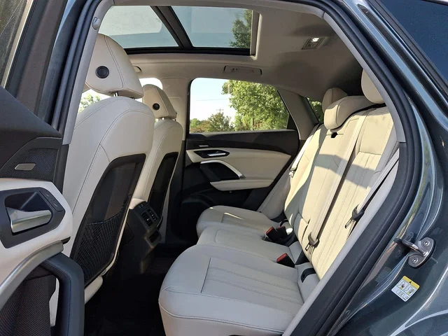 Nuevos AUDI Q5 SPORTBACK à Estados chez autogozo