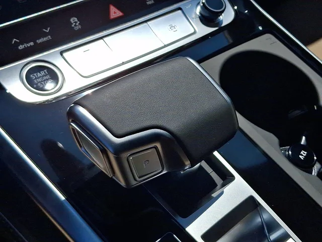 Nuevos AUDI Q8 à Estados chez autogozo