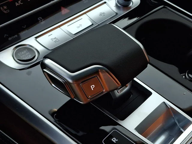 Nuevos AUDI Q8 à Estados chez autogozo