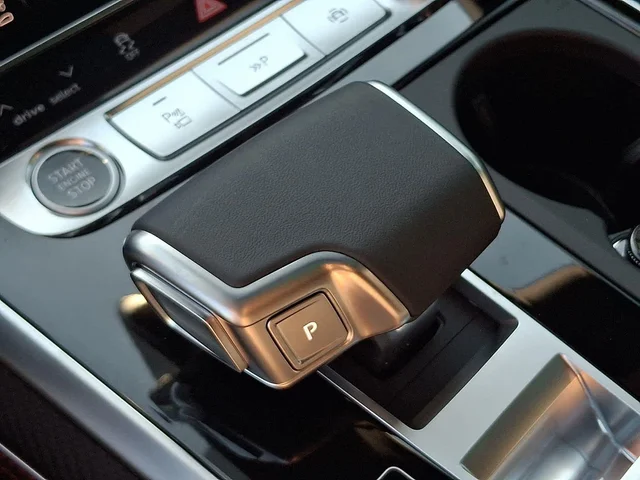 Nuevos AUDI Q8 à Estados chez autogozo