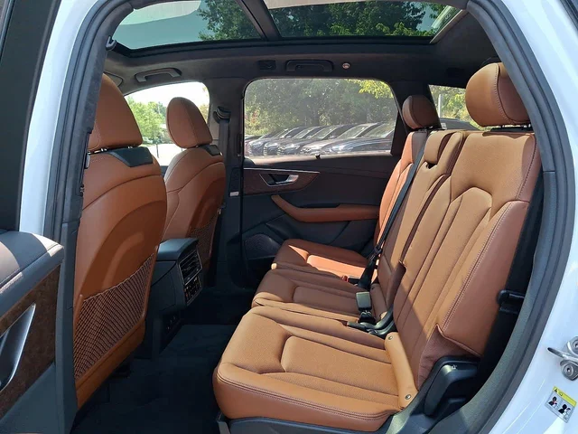 Nuevos AUDI Q7 à Estados chez autogozo