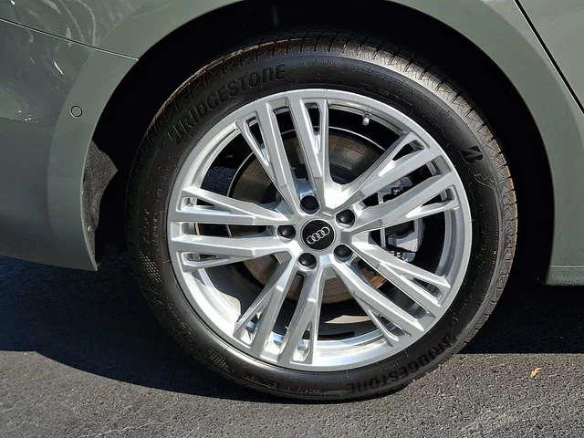 Nuevos AUDI A5 à Estados chez autogozo