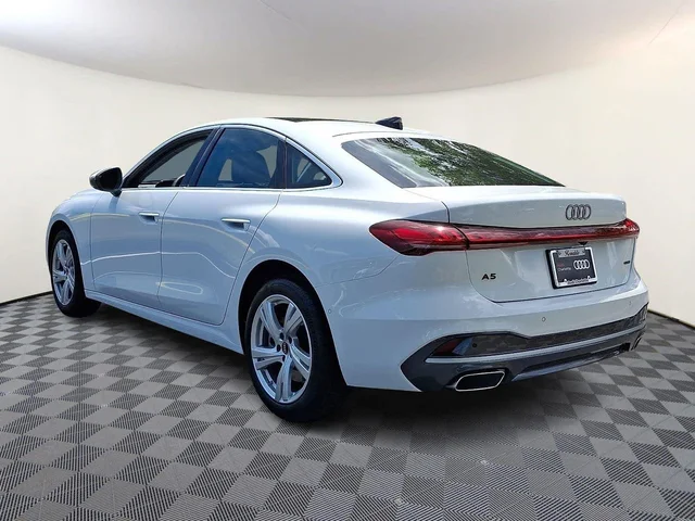 Nuevos AUDI A5 à Estados chez autogozo