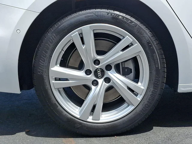 Nuevos AUDI A5 à Estados chez autogozo