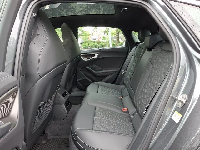 Nuevos AUDI S5 à Estados chez autogozo