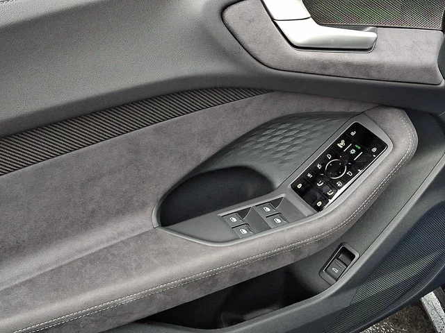 Nuevos AUDI S5 à Estados chez autogozo