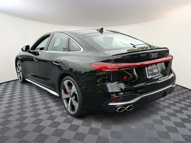 Nuevos AUDI S5 à Estados chez autogozo