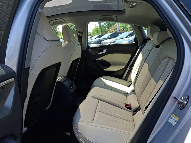 Nuevos AUDI A5 à Estados chez autogozo