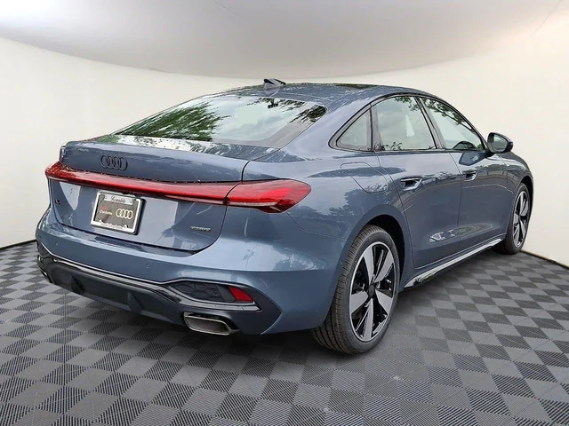 Nuevos AUDI A5 à Estados chez autogozo