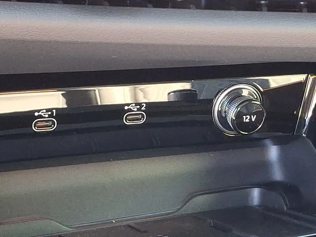 Nuevos AUDI A6 SEDAN à Estados chez autogozo