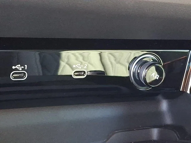 Nuevos AUDI A6 SEDAN à Estados chez autogozo