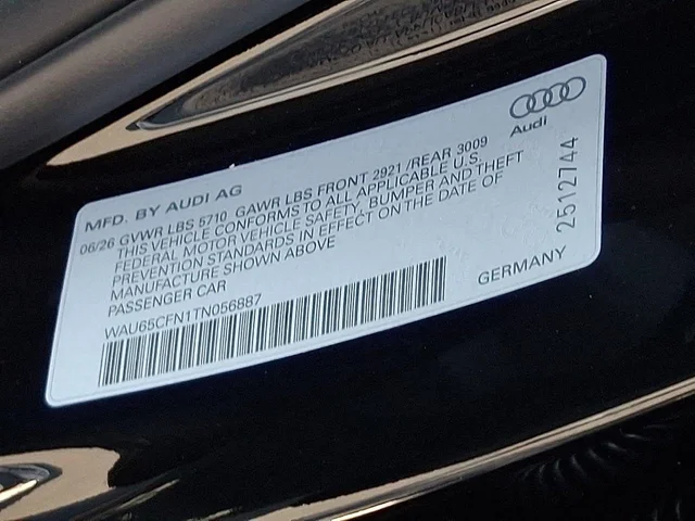 Nuevos AUDI A6 SEDAN à Estados chez autogozo