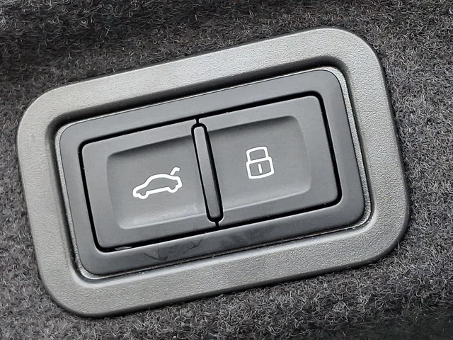 SEMINUEVOS AUDI A6 Sedan a Estados en autogozo