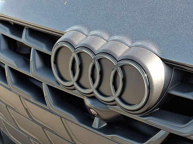 Nuevos AUDI A6 SEDAN à Estados chez autogozo
