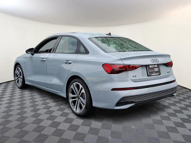 Nuevos AUDI A3 à Estados chez autogozo