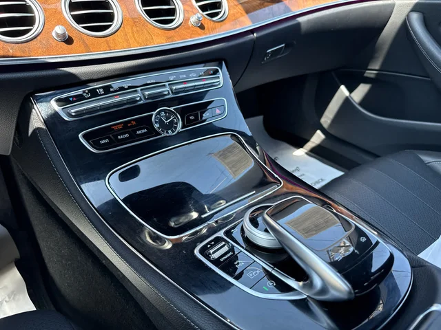 SEMINUEVOS MERCEDES-BENZ E-Class at Matthews in Liberty Buick GMC