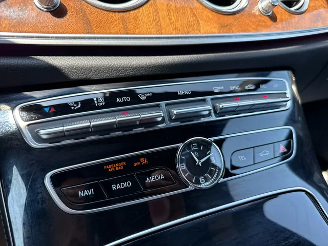 SEMINUEVOS MERCEDES-BENZ E-Class at Matthews in Liberty Buick GMC