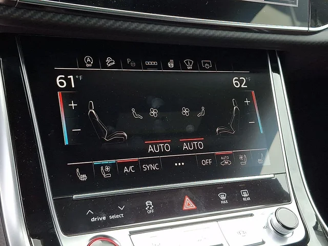 Nuevos AUDI RS Q8 à Estados chez autogozo