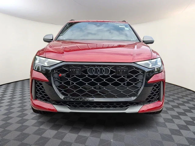 Nuevos AUDI RS Q8 à Estados chez autogozo