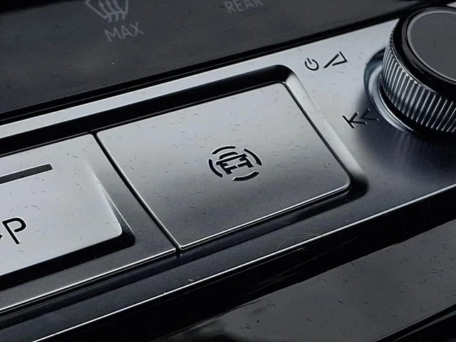 Nuevos AUDI RS Q8 à Estados chez autogozo