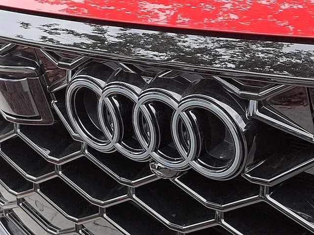 Nuevos AUDI RS Q8 à Estados chez autogozo
