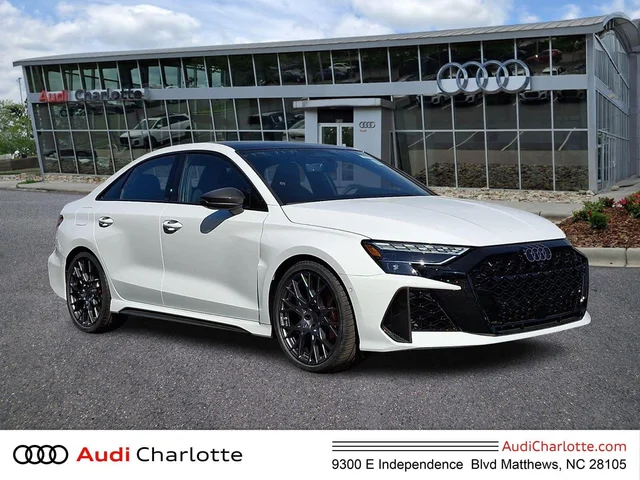 Nuevos AUDI RS 3 à Estados chez autogozo