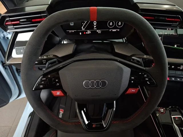 Nuevos AUDI RS 3 à Estados chez autogozo
