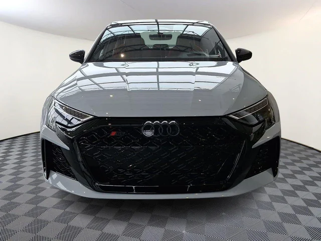 Nuevos AUDI RS 3 à Estados chez autogozo