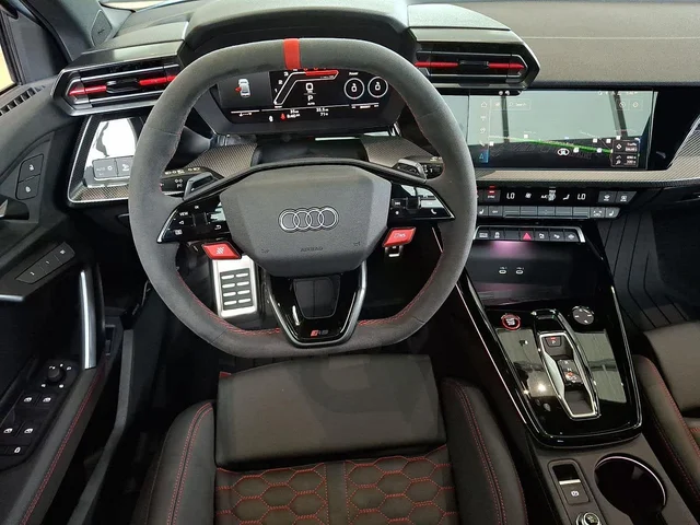 Nuevos AUDI RS 3 à Estados chez autogozo